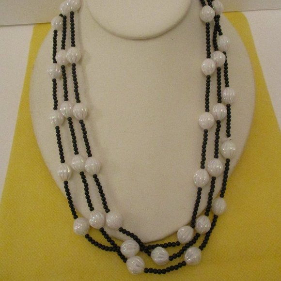 67" IRIDESCENT White LUCITE Black Glass Seed Bead Flapper Necklace Opera Length - Picture 8 of 9